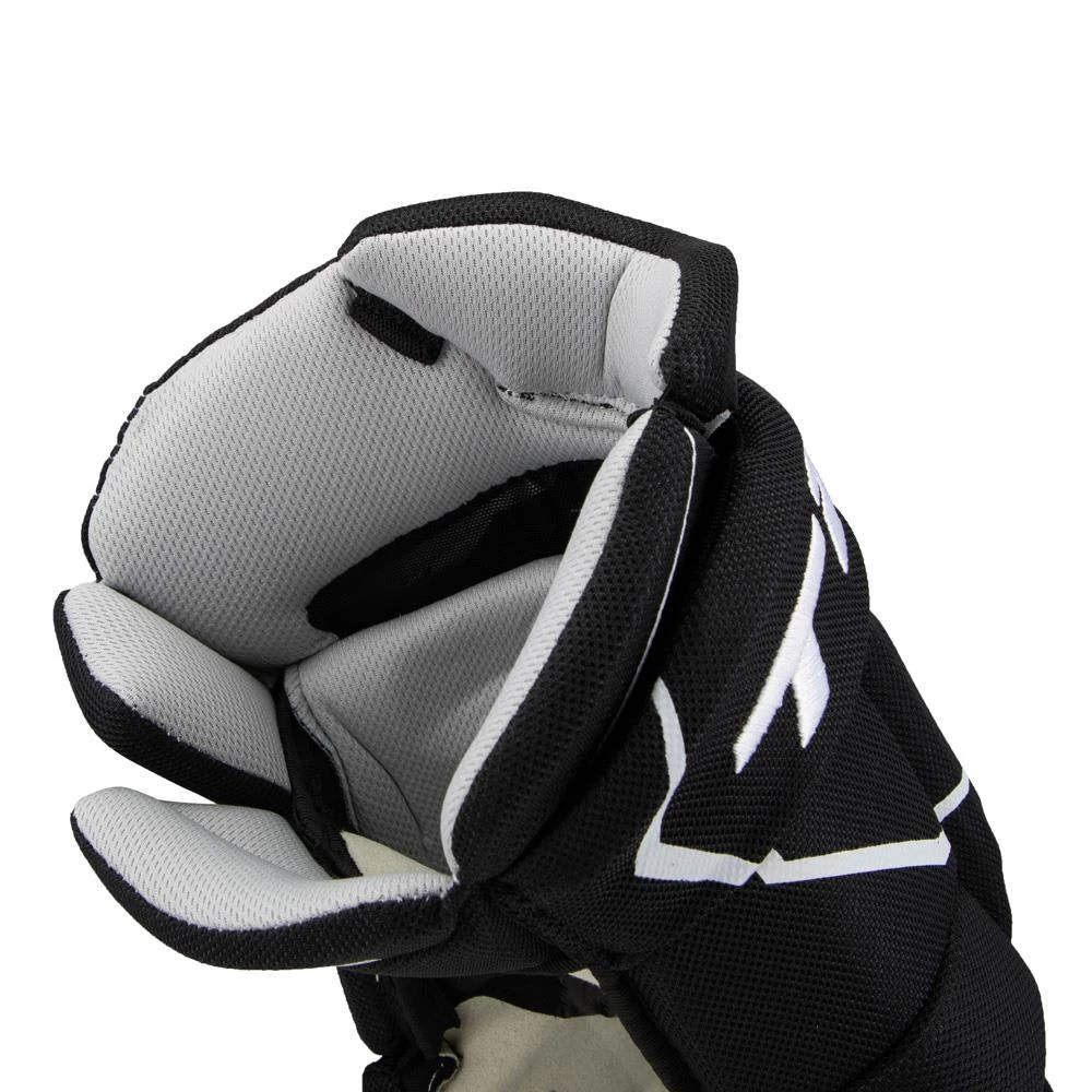 TRUE Catalyst 5X Gloves - Senior - Image 6