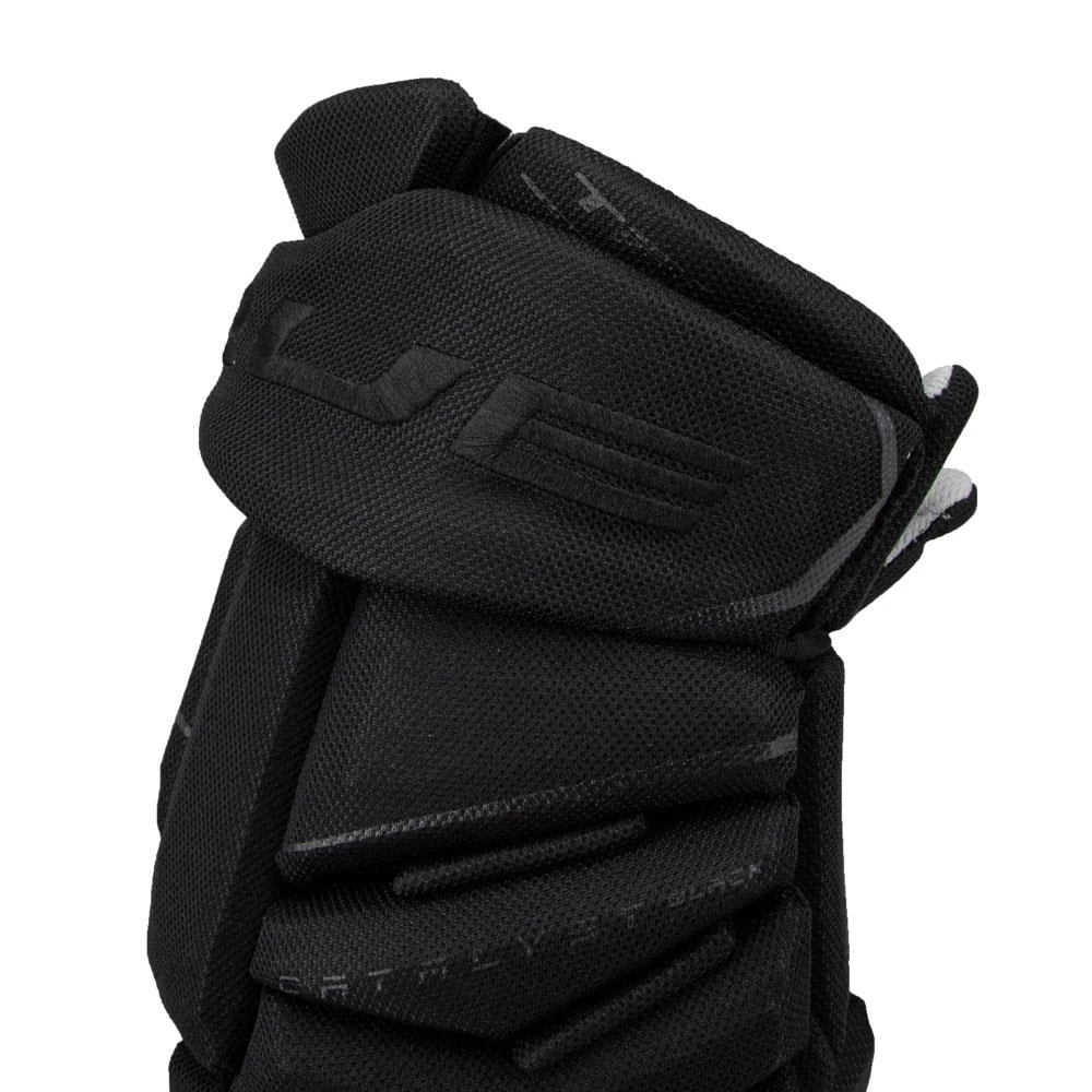 TRUE Catalyst Black Hockey Gloves - Junior - Image 5